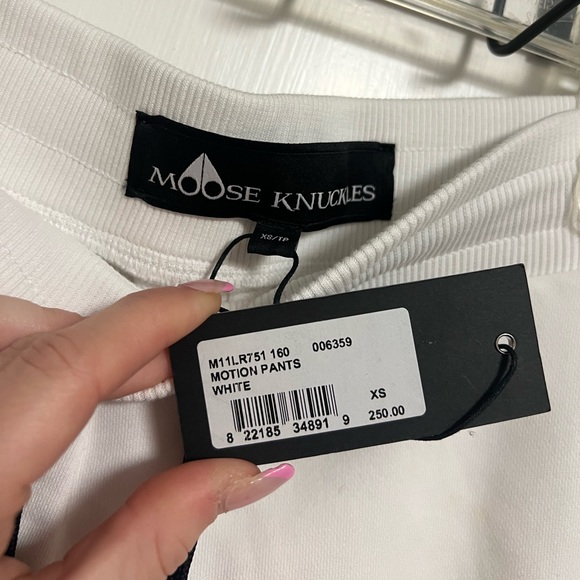 Moose Knuckles Motion White Tracksuit - Picture 3 of 6